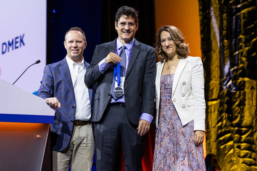 Roberto Coelho, MD, PhD, wins the award in the category of surgical or postop complications and how to manage them. His video showed an acute corneal opacity during DMEK. Source: ASCRS